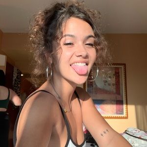 Meet your Posher, Sami